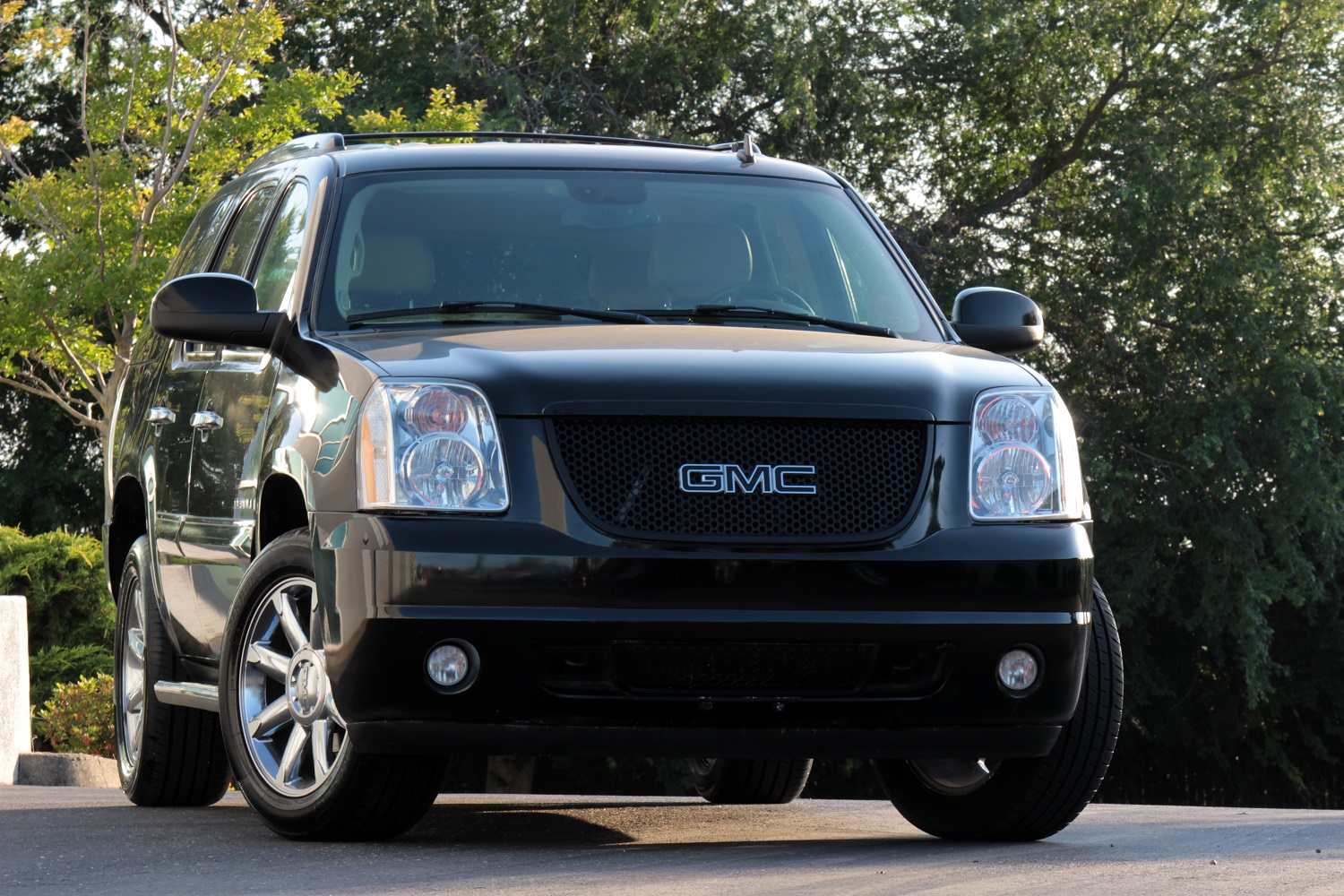 Prestige Motors - Pre-Owned 2007 GMC Yukon Denali for Sale