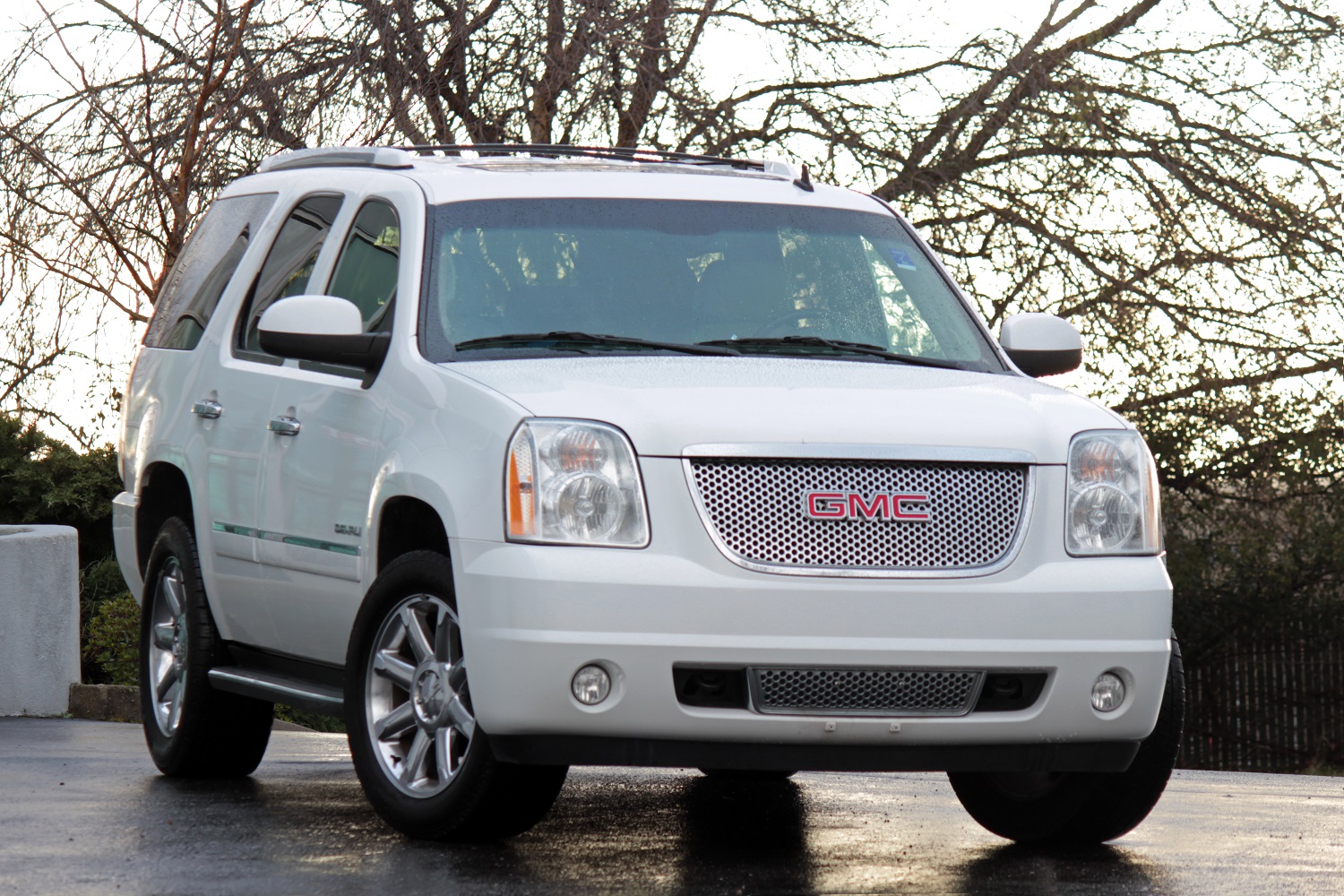 Prestige Motors PreOwned 2009 GMC Yukon Denali for Sale