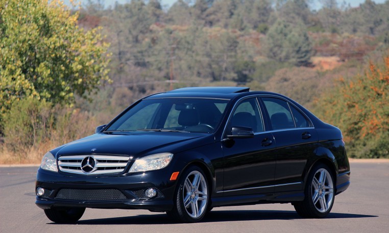 Mercedes Benz C300 AMG Package for Sale in Sacramento Rosevile Folsom Cameron Park Shingle Springs El Dorado Hills Placerville