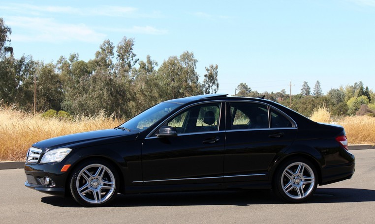 Mercedes Benz C300 AMG Package for Sale in Sacramento Rosevile Folsom Cameron Park Shingle Springs El Dorado Hills Placerville