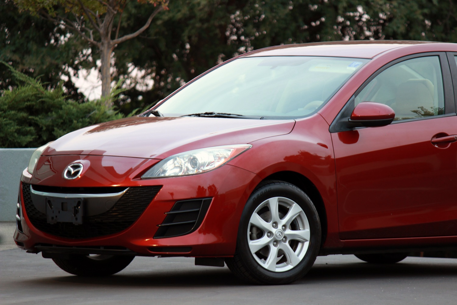 2010 Mazda Mazda3 i Touring | Prestige Motors