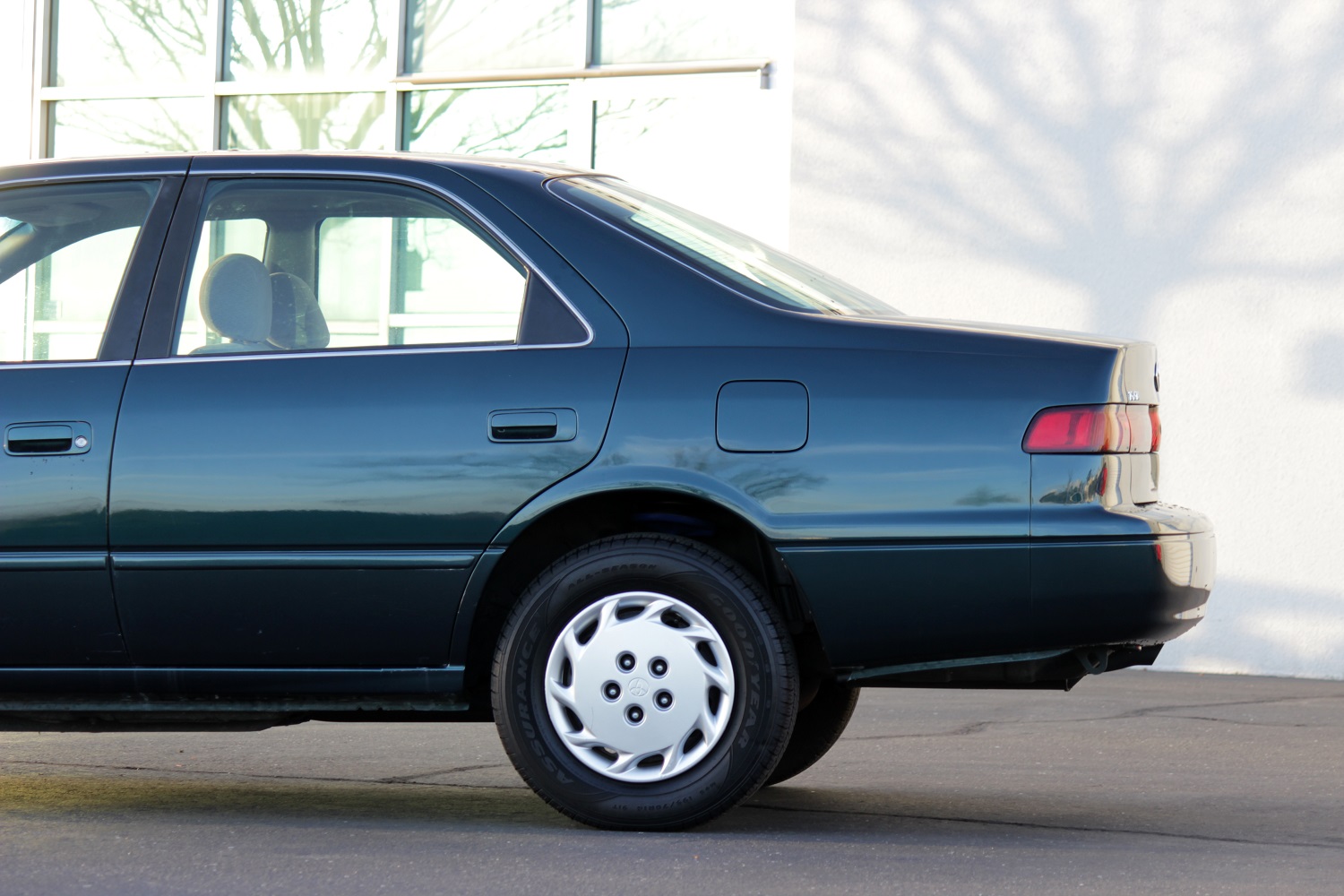 Prestige Motors 1997 Toyota Camry LE for Sale in Sacramento