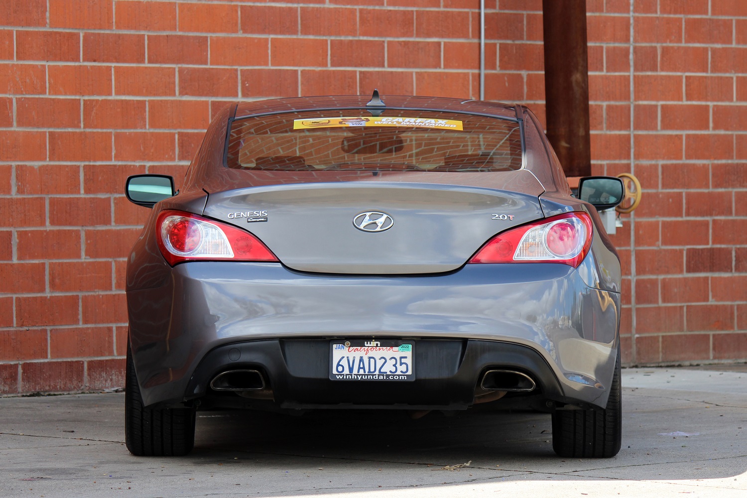 2012 Hyundai Genesis Premium photo 4