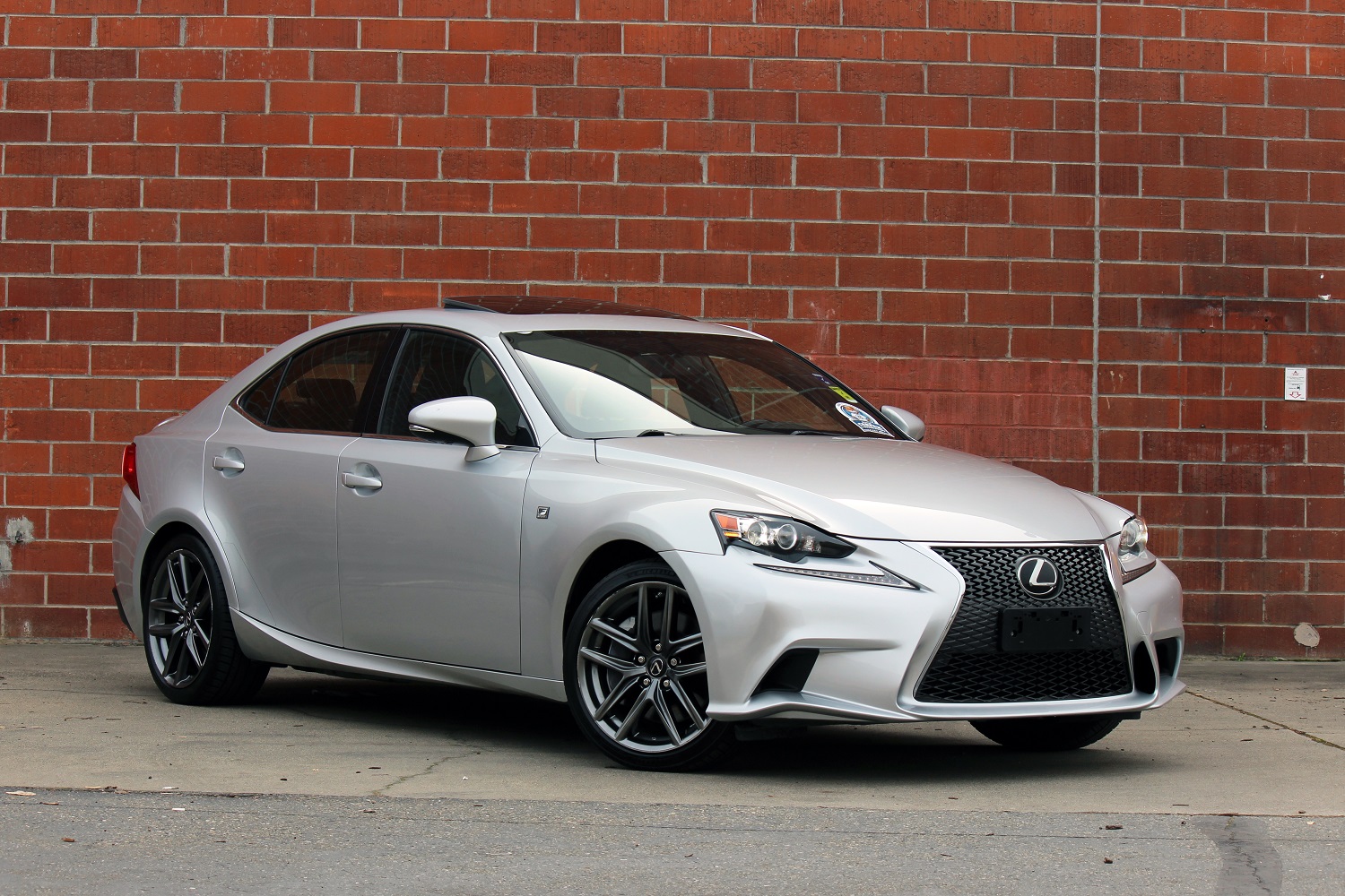 2016 Lexus IS 350 F SPORT photo 4