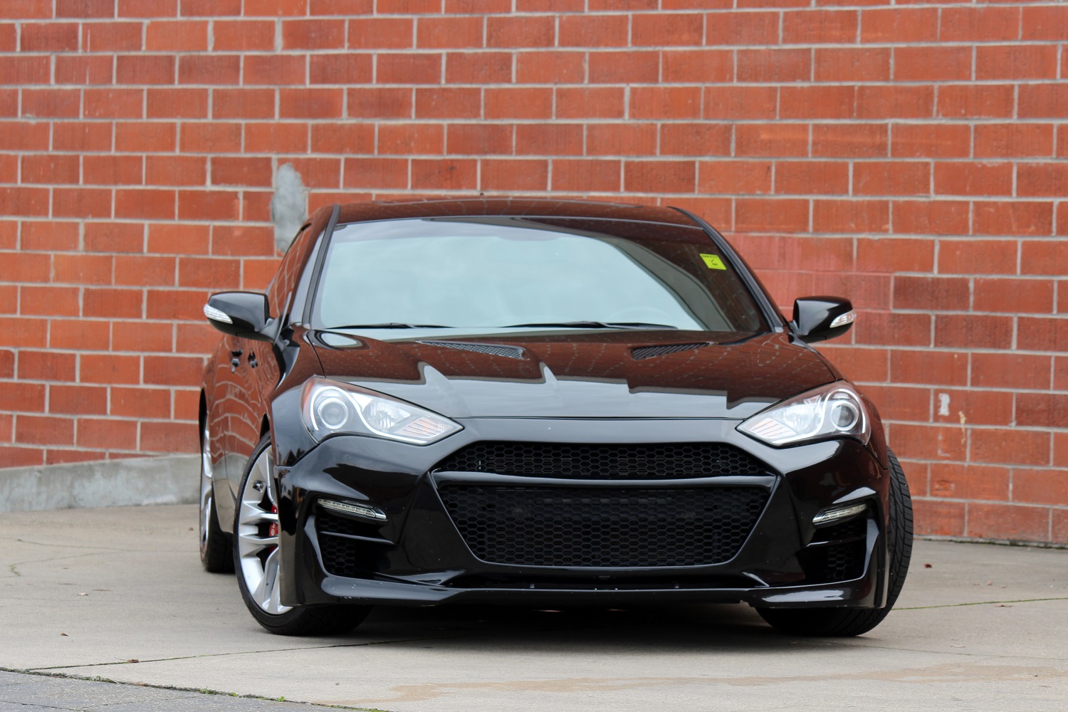 2015 Hyundai Genesis Ultimate photo 3