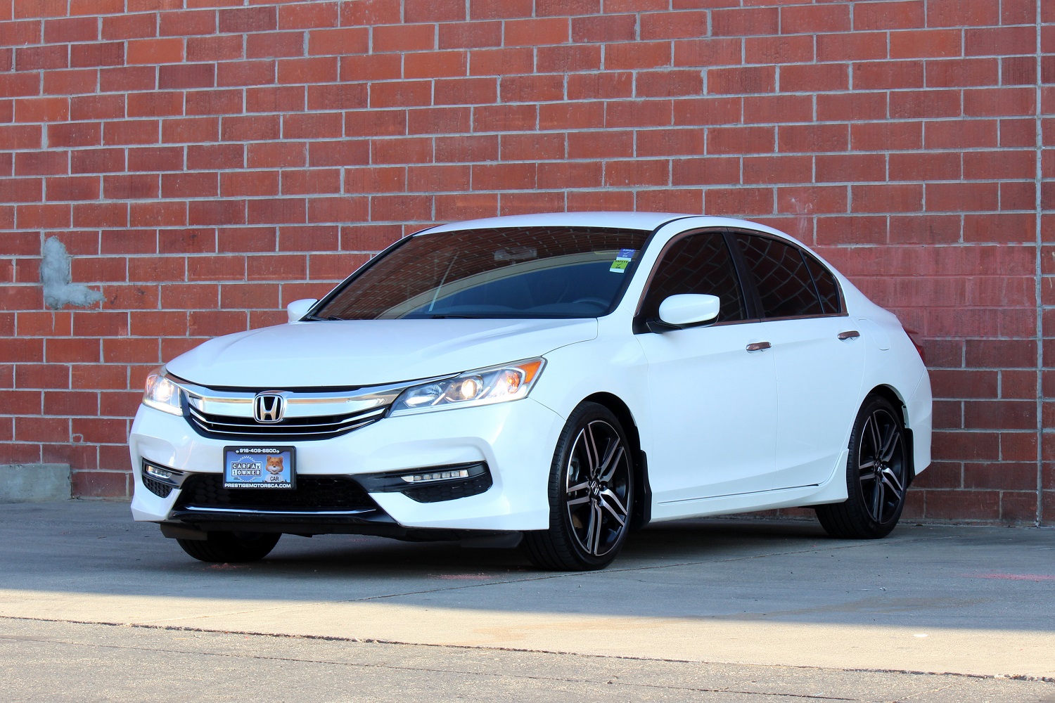 2016 Honda Accord Sport photo 3