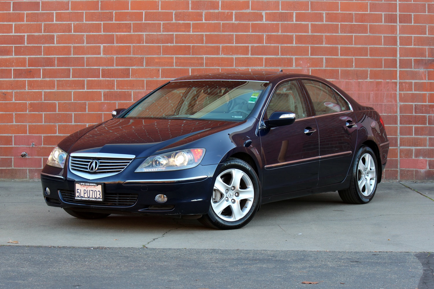 2005 Acura RL Base