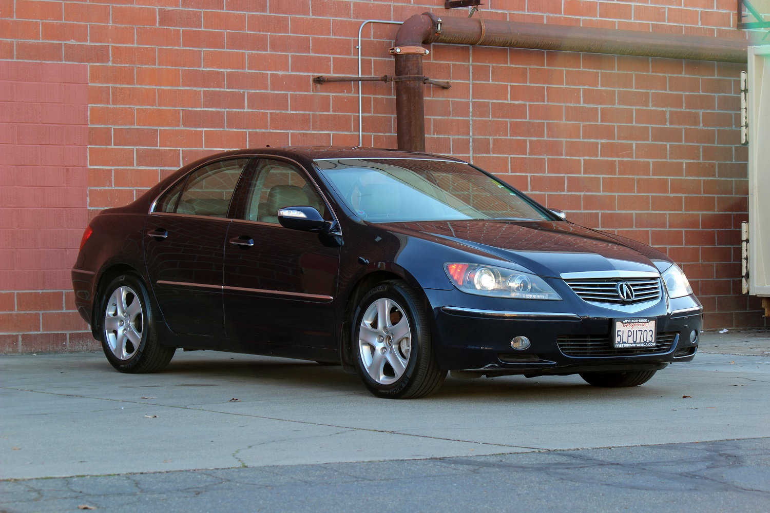 2005 Acura RL photo 3